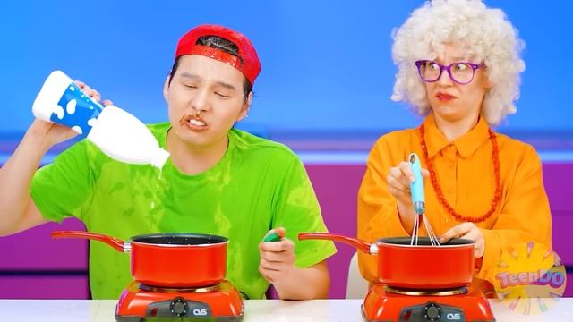 Кулинарный Челлендж: Я против Бабушки | Кухонные гаджеты и Лайфхаки для родителей от TeenDO смотреть онлайн