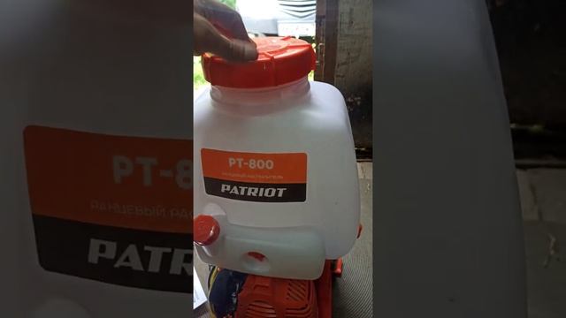 Опрыскиватель Патриот ПТ 800, распаковка и знакомство смотреть онлайн