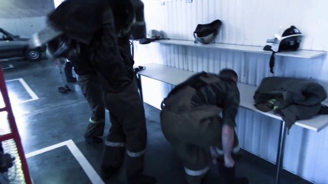 Пожарно-спасательной службе посвящается 😅 смотреть онлайн