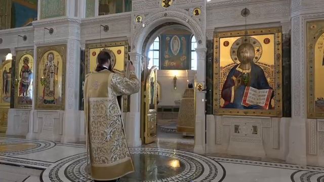 Божественная литургия в Неделю 3-ю по Пятидесятнице