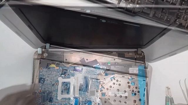 probook 4340s / pc démarre, mais l'écran reste noir ,Avec bruit de ventilateur смотреть онлайн