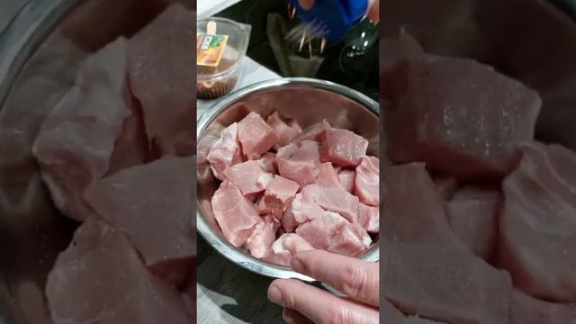 Мы любим природу, баньку, шашлык...🤗 смотреть онлайн