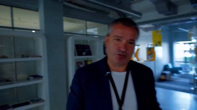 20 вопросов к Андрею Пятахину — CEO Beeline Кыргызстан смотреть онлайн