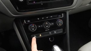 2016 Volkswagen Touran 2.0 TDI HIGHLINE 150 PS - Walkaround