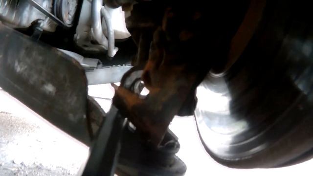 Renault Megane Lower suspension arm replace смотреть онлайн