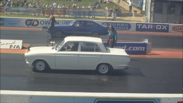 MK1 Ford Cortina and Ford Capri at Santa Pod Raceway смотреть онлайн
