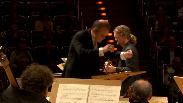 György Ligeti - Violin Concerto (1993) + (encore) Melodia from Bartok Sonata for solo violin (1944) смотреть онлайн