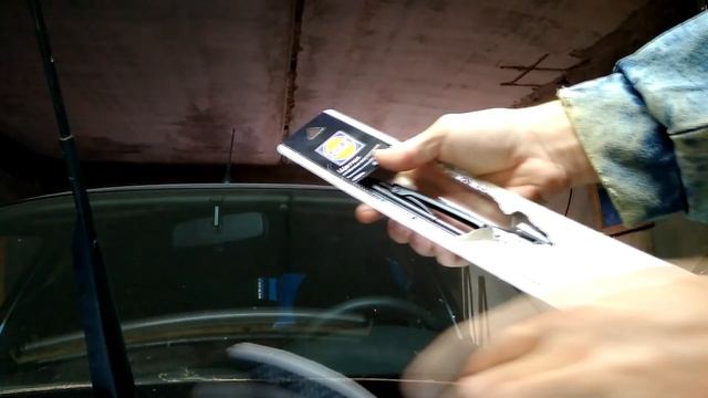 Что делать,если скрипят стеклоочистители (дворники)? смотреть онлайн