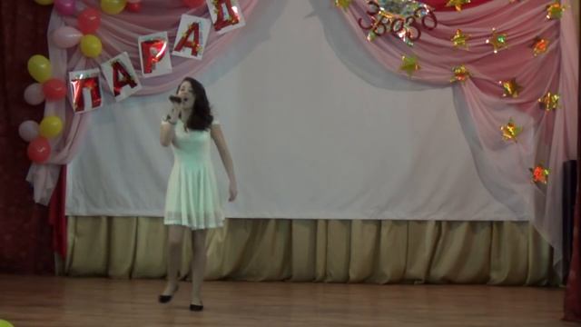 Поёт студия КАНИКУЛЫ! Улыбайся. смотреть онлайн