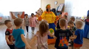 игра на Масленицу " Блинчик-обнимашка"