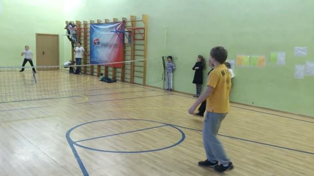 Драконы & Весёлые Гршочки [Фризби-батл] турнир 04.02.14. смотреть онлайн