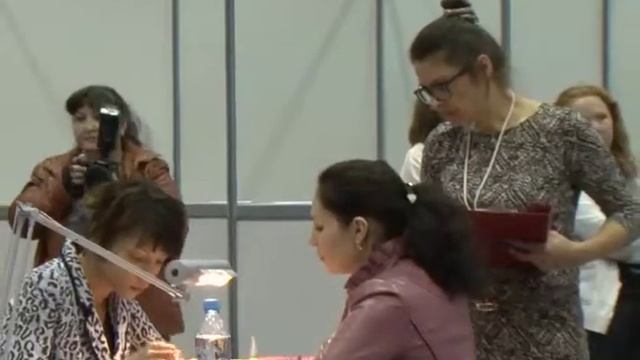 Чемпионат по японскому маникюру.