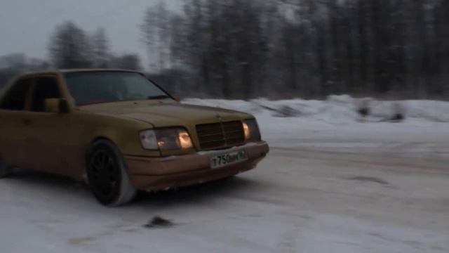 Промо-ролик Mercedes-Benz w124 смотреть онлайн
