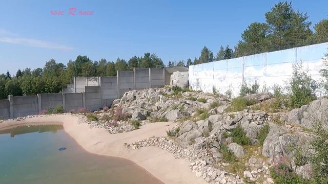 Polar bears at Ranua Zoo, Finland смотреть онлайн
