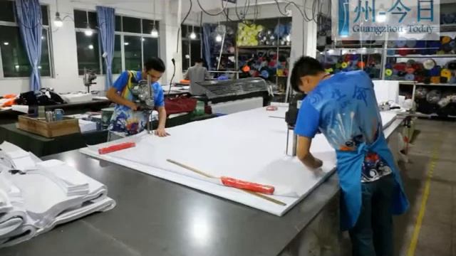 Как выглядит настоящая фабрика в Китае | Производство одежды под заказ под своим логотипом | OEM смотреть онлайн