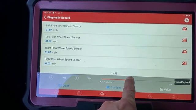Diagnostico de sensor ABS con scanner Platinum S20 de Thinkcar. por @Joel Automotive in Action. смотреть онлайн