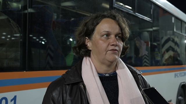 Беженцы из Сектора Газа вернулись в Россию смотреть онлайн