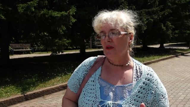 ВПЕРЕДИ ВСЕХ, НО С КОНЦА смотреть онлайн