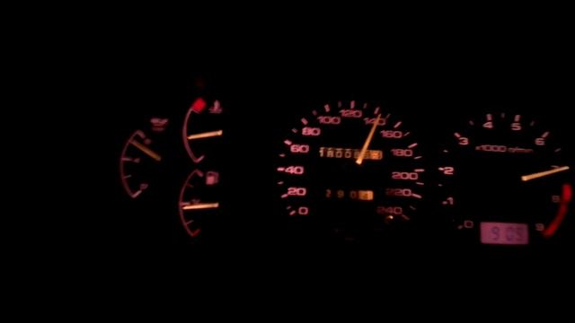 Nissan Primera P10 Turbo смотреть онлайн