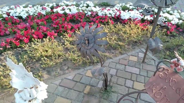 Южне. ПАРК КОВАНИХ Фігур. смотреть онлайн