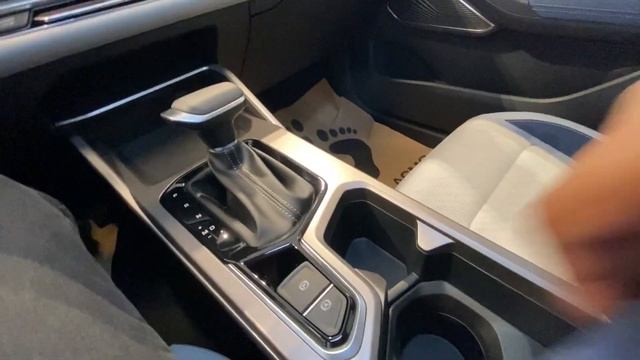 Grand enough to take on the Corolla?? Geely Emgrand | QUICK LOOK смотреть онлайн