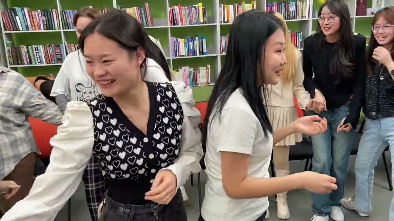 Программа «Широкая Масленица» для китайских граждан в благовещенской библиотеке "Центральная" смотреть онлайн