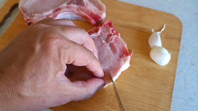 ВКУСНЕЙШИЙ СВИНОЙ СТЕЙК НА СКОВОРОДЕ! смотреть онлайн