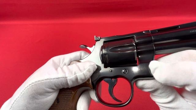 Colt Python 357 magnum mfg. 1976 смотреть онлайн