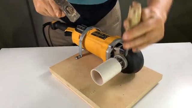 TRUCO PARA TU AMOLADORA ANGULAR FÁCIL - IDEA BRILLANTE PARA HACER LIJADORA VERTICAL смотреть онлайн
