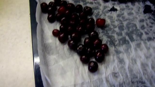 Как заморозить вишню. Правильный, проверенный способ, ягодка к ягодке. Заготовка на зиму.