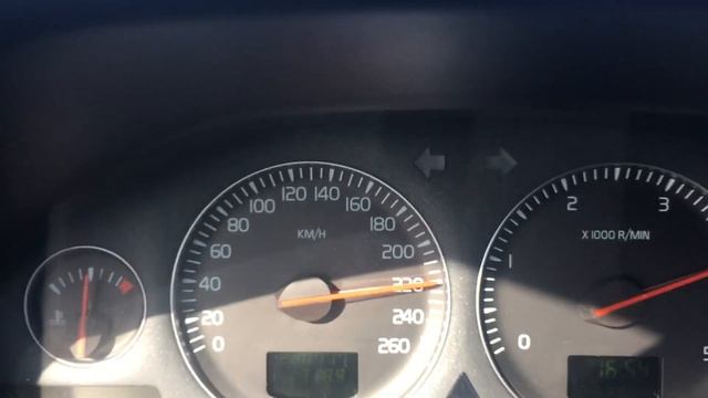 Volvo S60 D5 6th gear pull 155-250 km/h смотреть онлайн