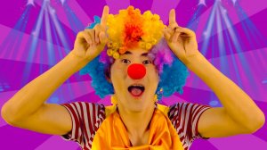 Забавные детские песенки и стишки про клоуна