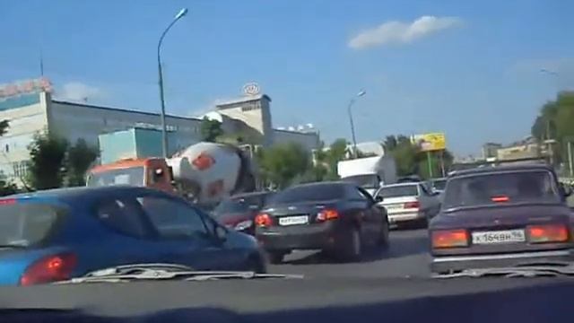 Екатеринбург пробка на Комсомольской смотреть онлайн