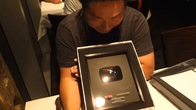100K Subscriber Play Button смотреть онлайн
