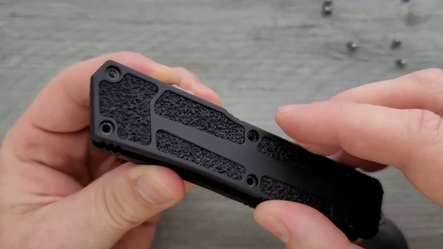 What's Inside the Microtech Scarab 2 OTF? One Spring or Two? - Partial Disassembly смотреть онлайн