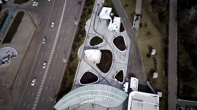 Прекрасные виды Алматы. Алмалы, площадь Республики, акимат города Алматы, золотой человек. смотреть онлайн