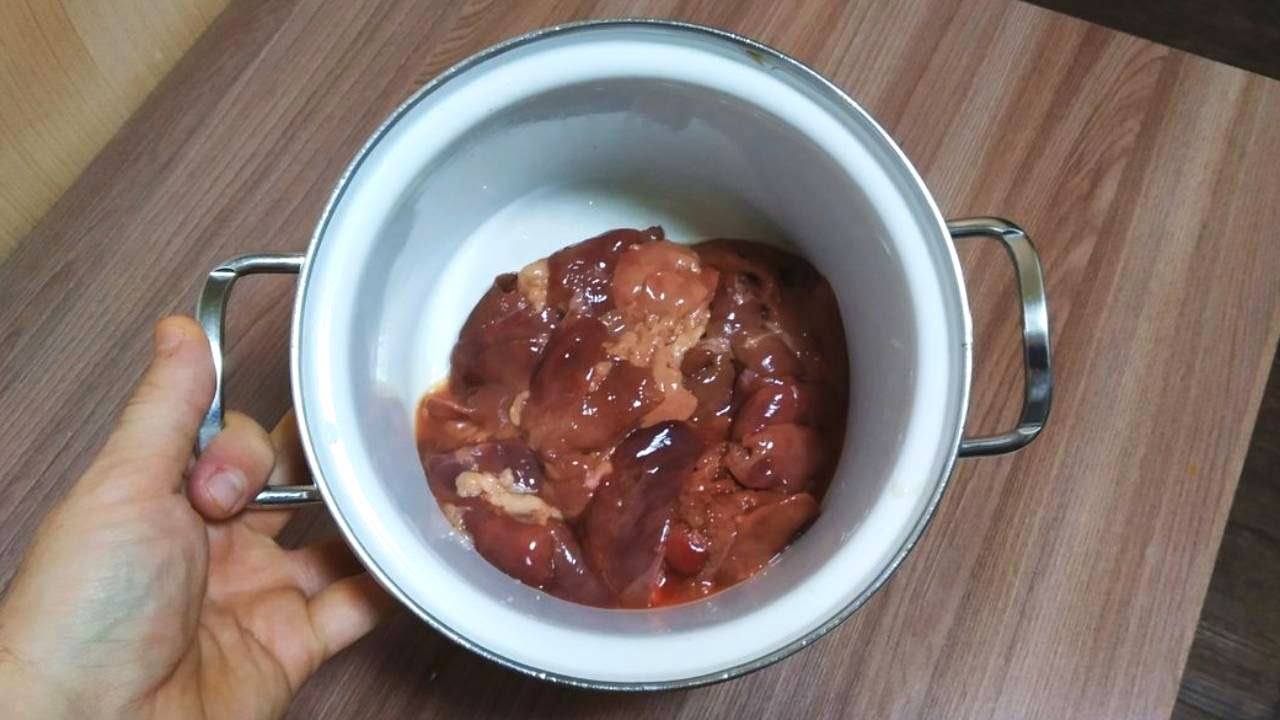 Сколько минут надо варить куриную печень ? смотреть онлайн