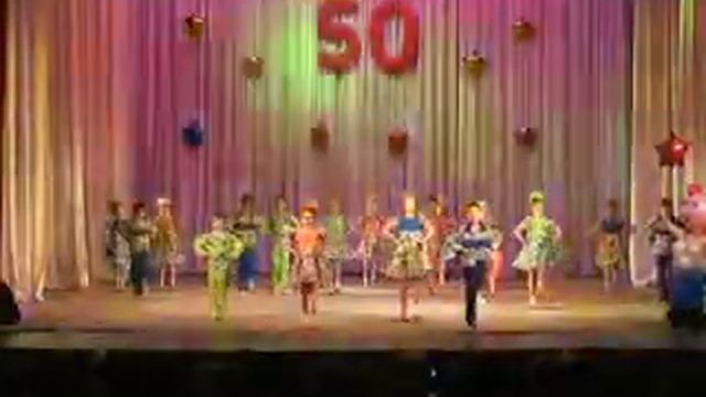 ДТ-50 - Фонарики (Пойдем гулять).avi смотреть онлайн