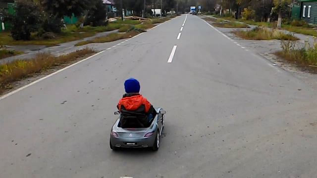 электромобиль Mersedes-Benz AMG SLS фирмы Rastar смотреть онлайн