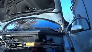 Хруст и скрип при вращении руля - посыпались подшипники в  рулевой рейке.