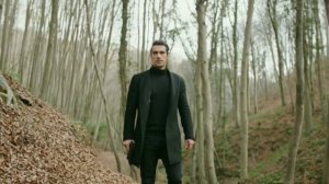 Аслы в опасности. Ферхат спасает Аслы Чорно белая любовь