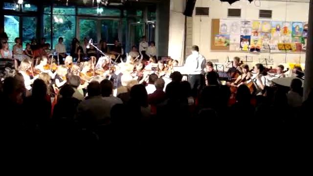 Tony Osborne - Soap On A String / Groovy Strings (Sommerkonzert 2009) смотреть онлайн