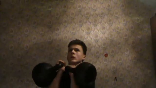 Толкаю две гири в одной руке . Общий вес 40кг . СТАРОЕ ЖЕЛЕЗО смотреть онлайн