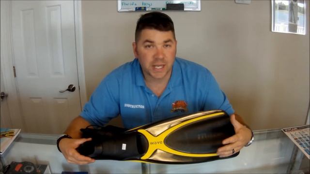 Mares Wave Full Foot смотреть онлайн