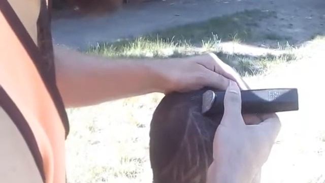 стрижка на футбольном поле смотреть онлайн