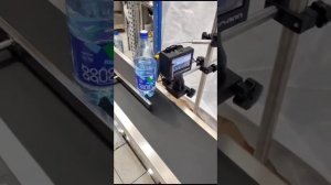 маркиратор ручкой на конвейере, каплеструйный маркиратор,