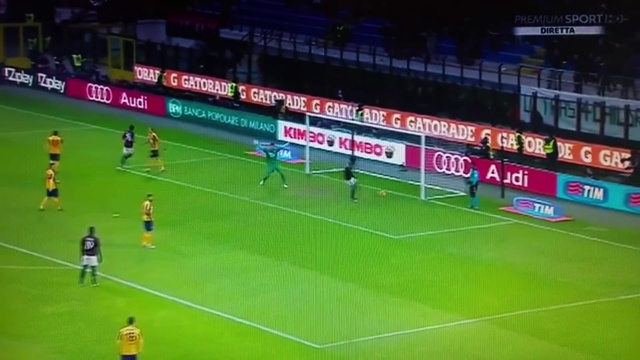 Milan 1- 1 Hellas Verona (Serie A 2015/2016) смотреть онлайн