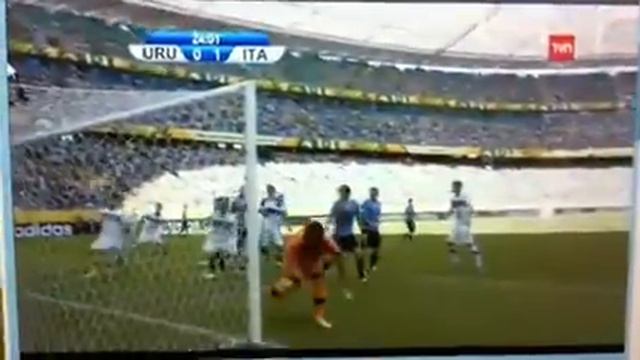 Gol Alessandro Diamanti - Italia 1- 0 Uruguay - Copa Confed смотреть онлайн