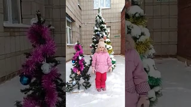 Стихотворение про Зиму, Селегененко Варвара 4 года. смотреть онлайн