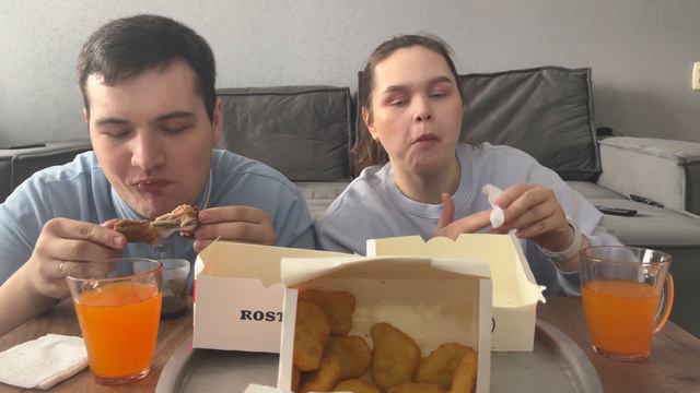 МУКБАНГ КФС РОСТИКС НАГГЕТСЫ СТРИПСЫ НОЖКИ СОУСЫ смотреть онлайн